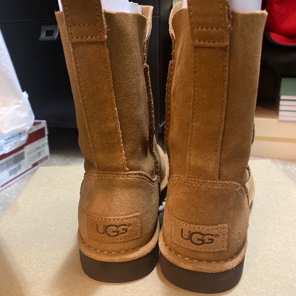 Ugg boots - Picture 4 of 4